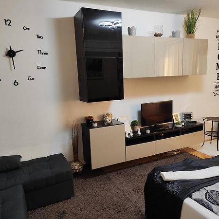 Heni Apartman ナジカニジャ エクステリア 写真