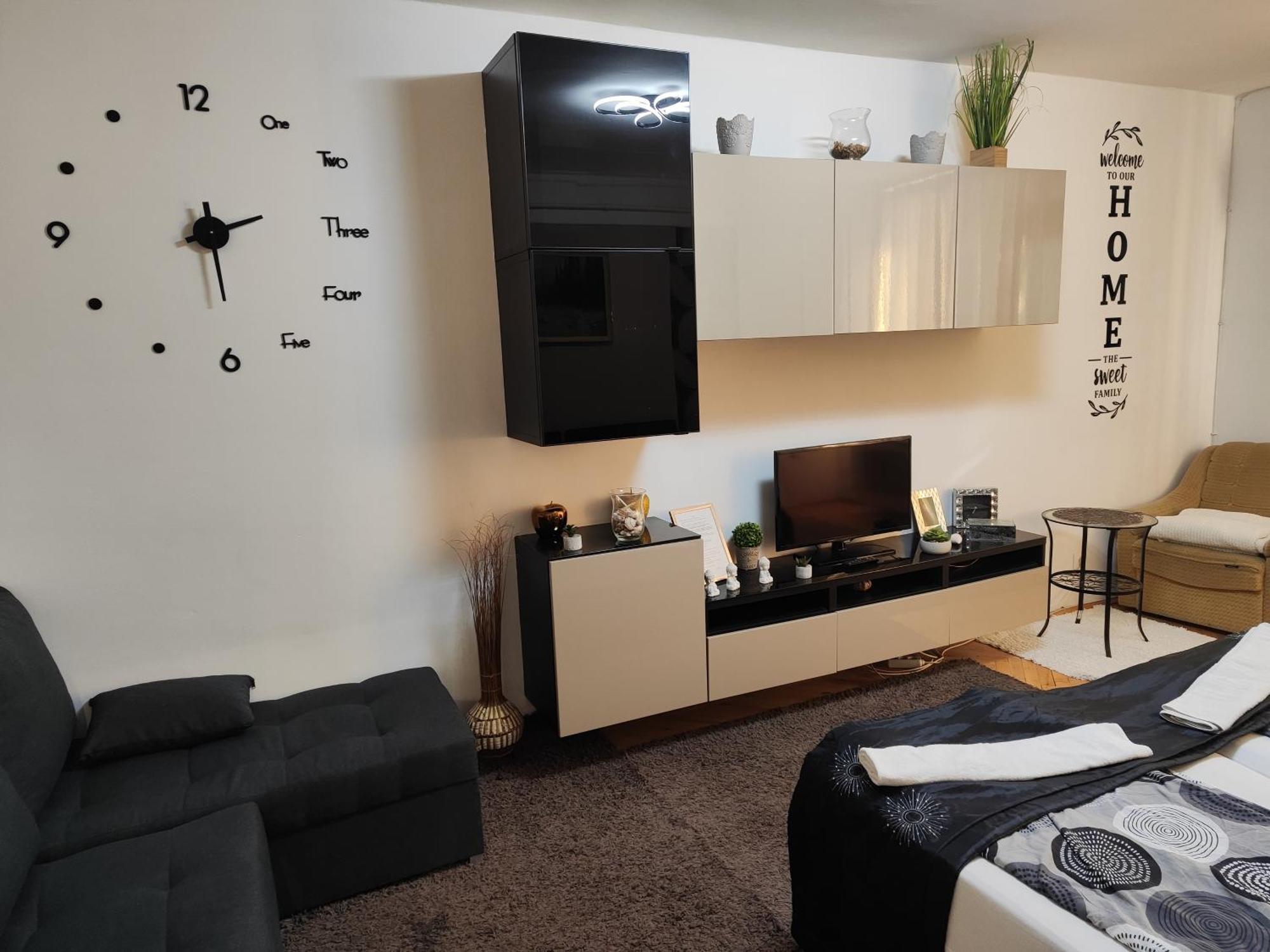 Heni Apartman ナジカニジャ エクステリア 写真