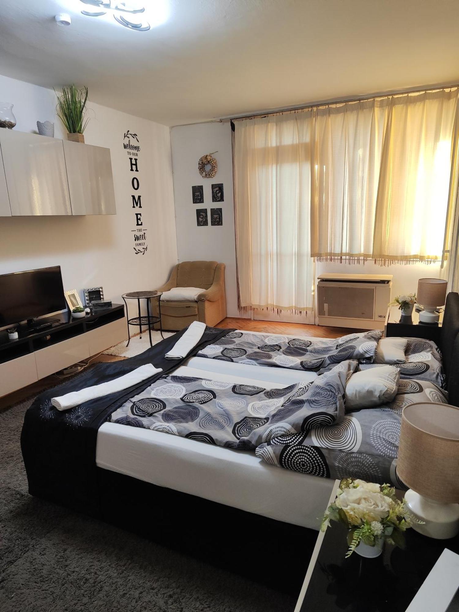 Heni Apartman ナジカニジャ エクステリア 写真