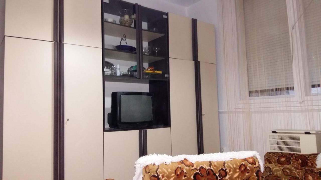 Heni Apartman ナジカニジャ エクステリア 写真